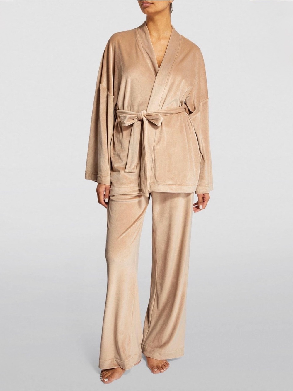 SKIMS Velour Fleece Wrap Pyjama Sleep Set in Honey. Small.